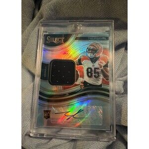 2020 Panini Select - Rookie Signature Memorabilia Tee Higgins #RSM-THI /199 (AU,